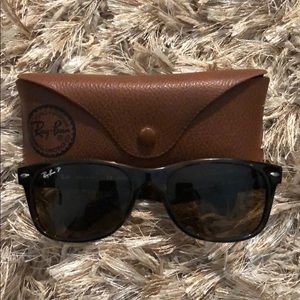 Ray Ban New Wayfarer sunglasses